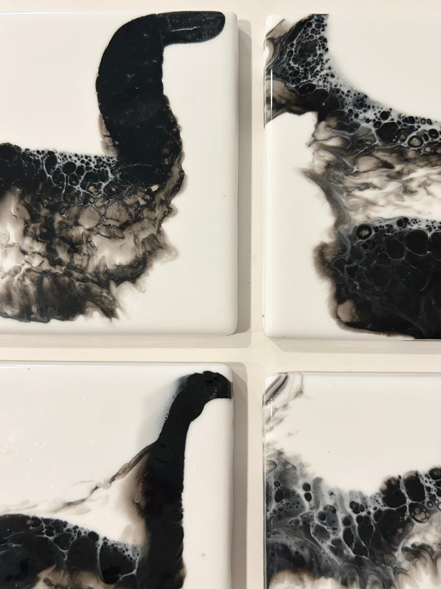 Ceramic Resin Coasters - Black/White