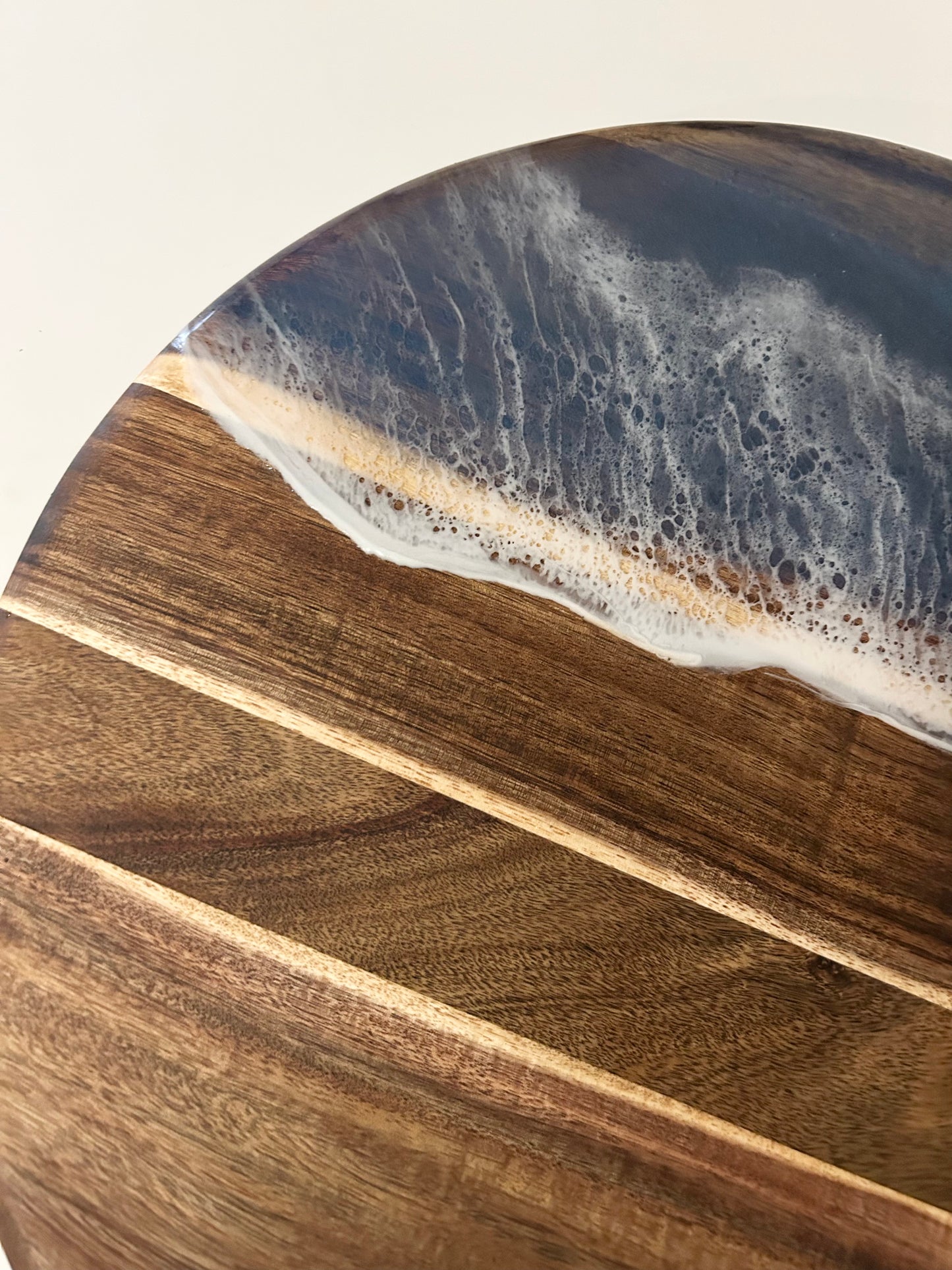 Round Ocean Wave - Blueblood