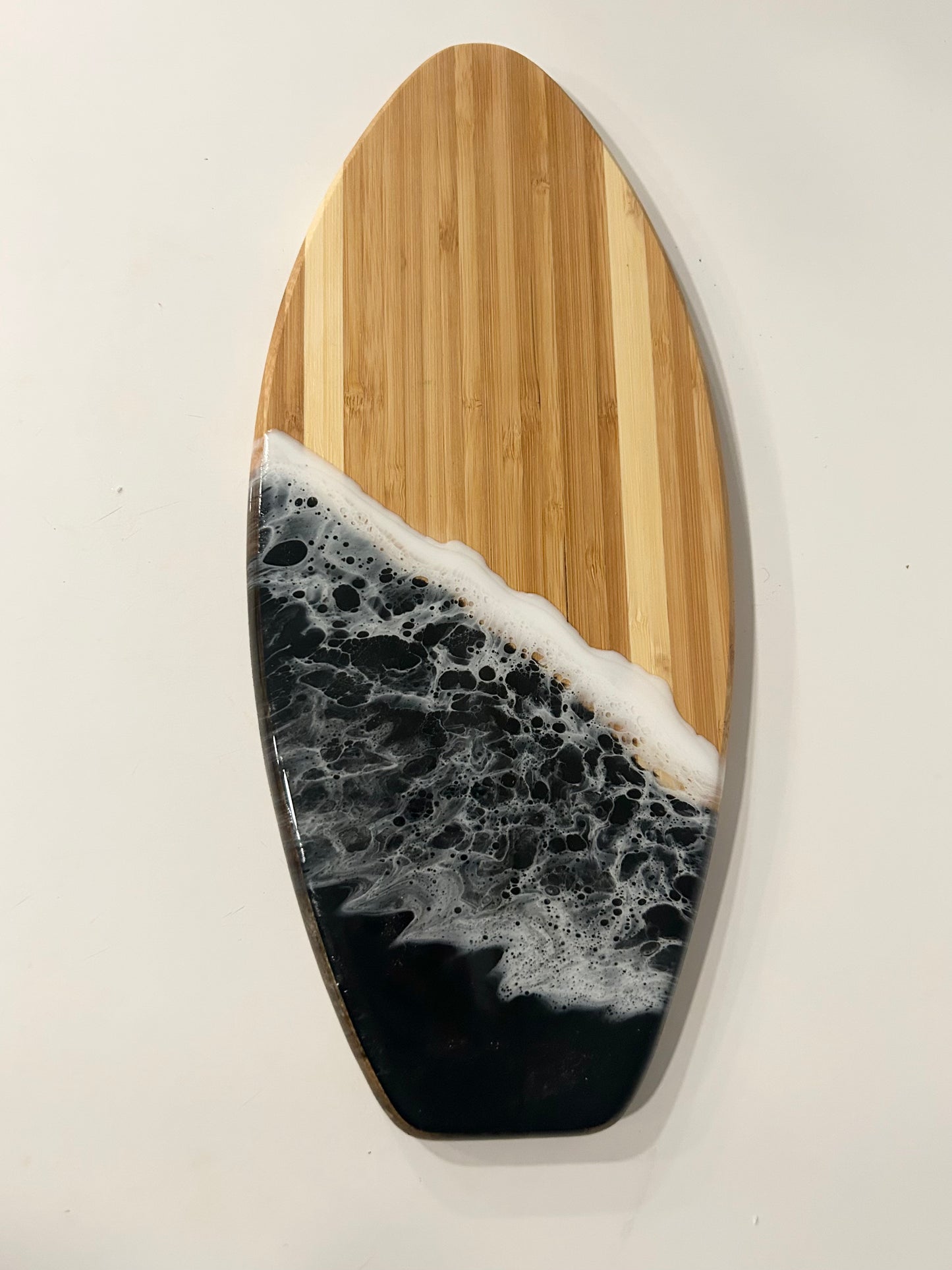 Small Surfboard - Black wave